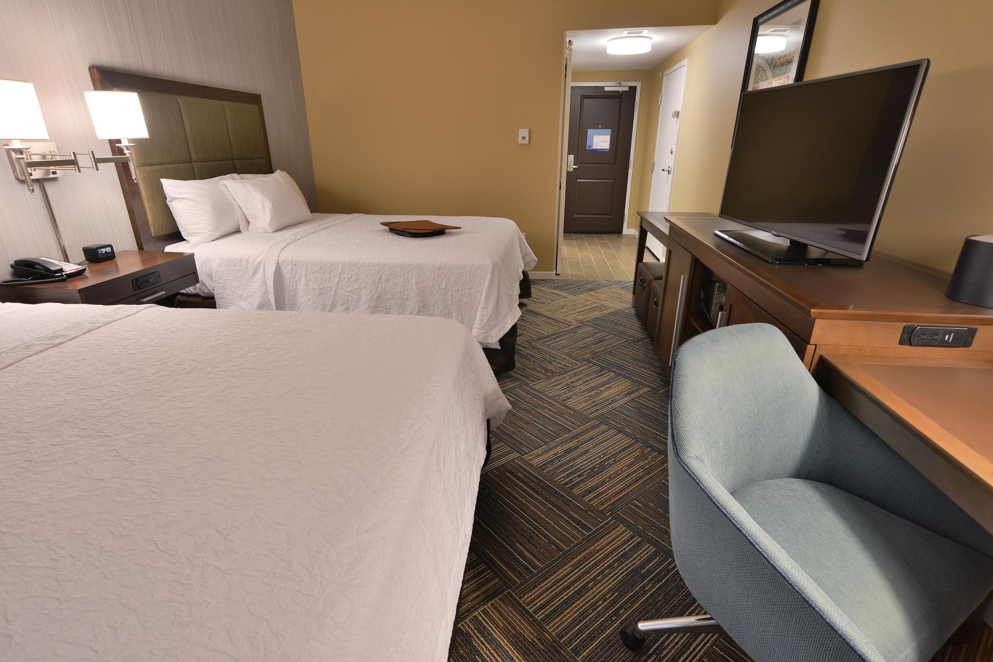 Hampton Inn & Suites Chippewa Falls Exterior photo